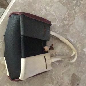 Multicolor leather handbag